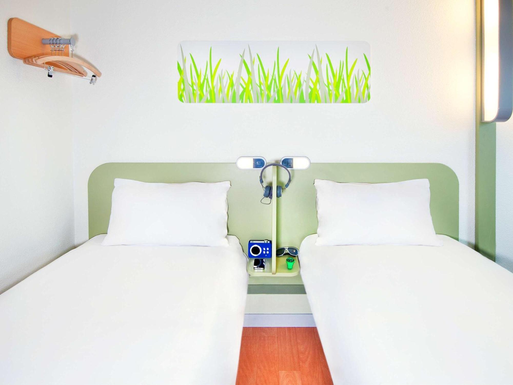 Ibis Budget Rouen Parc Des Expos Zenith Saint-Étienne-du-Rouvray Exteriör bild